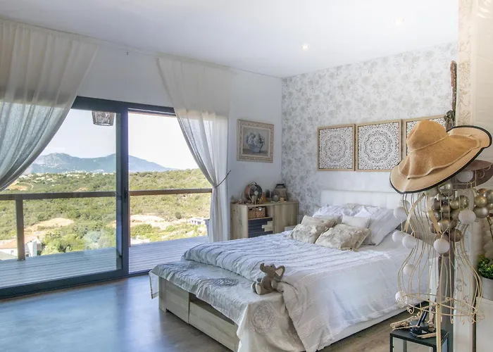 Liliekaena Villa *
